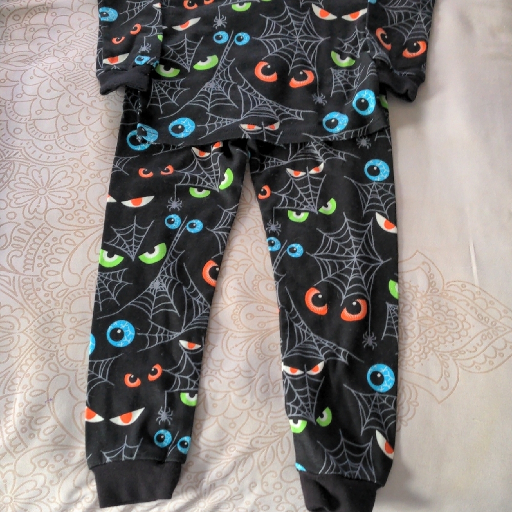 Kids' Spider Web Pajama Set - Picture 2 of 2
